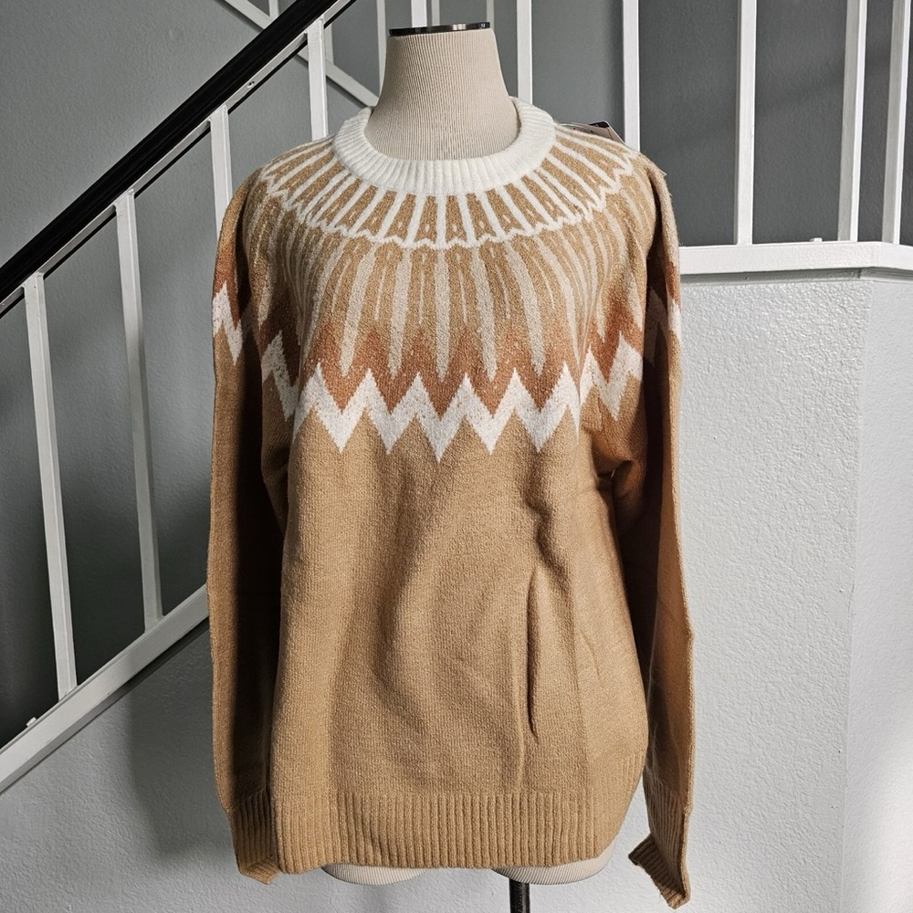 French Connection Beige and White Women's Sweater